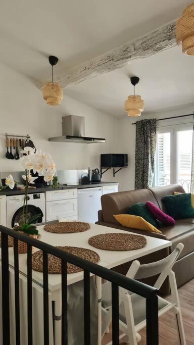 Au Coeur Des Parfumeries Grasse Extérieur photo
